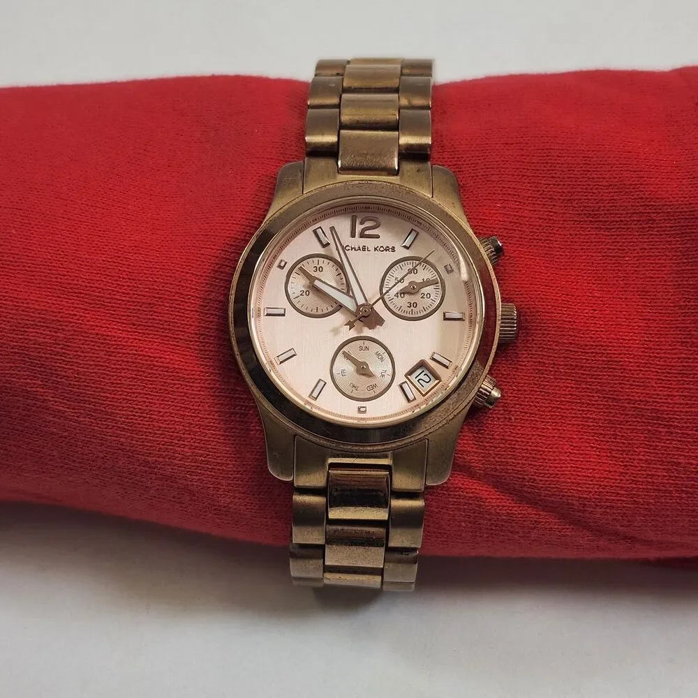 Michael Kors Women's Watch MK5430 Mini Runway Chronograph Rose Gold New Battery